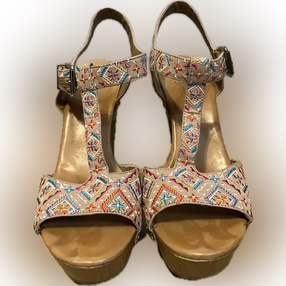 Gianni Bini Enchant Boho Heels size 9M - Picture 4 of 14